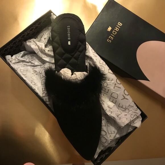 Birdies the dove slides - Picture 1 of 8